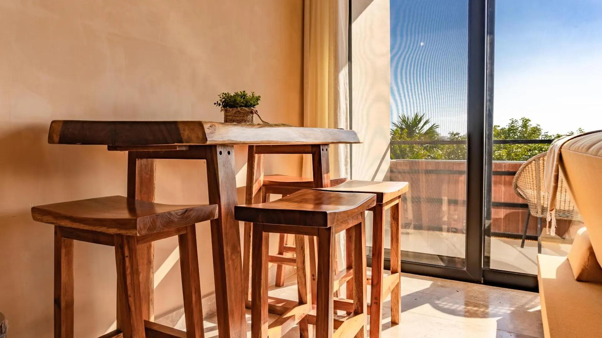 New Modern Apartment 1Bdr - Beach Access Тулум